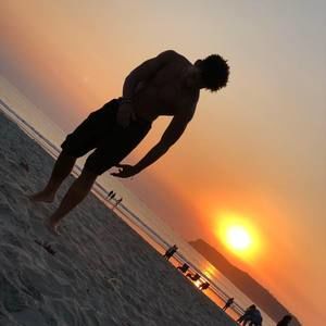 Meet your Posher, Romeo